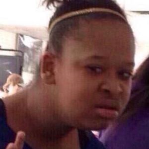 Meet your Posher, Alisa